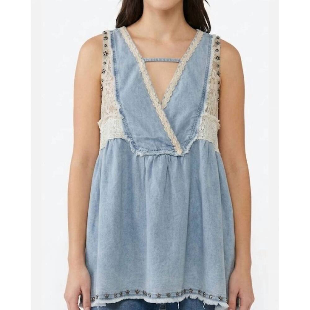 NEW POL flowy stud denim tank in blue